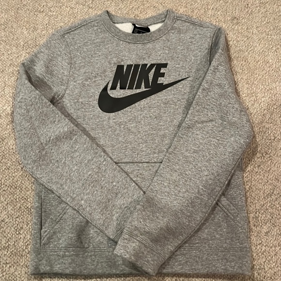 Nike boys large sweatshirt - Picture 1 of 2